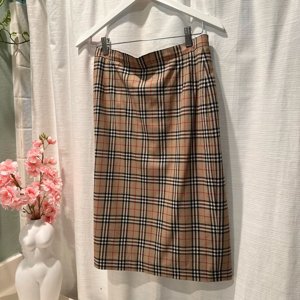 Burberry London Nova Check Wool Skirt – Made in England